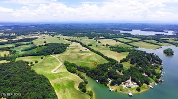 3829 Gravelly Hills Rd, Louisville, TN 37777