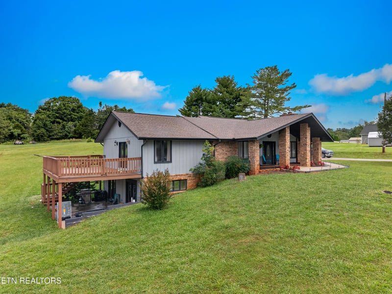 383 Cate Byrd Rd, Kodak, TN 37764