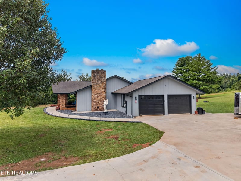 383 Cate Byrd Rd, Kodak, TN 37764