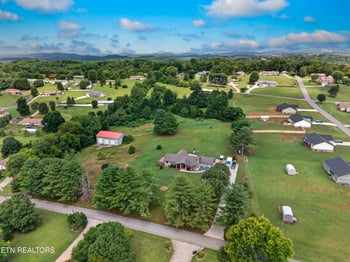 383 Cate Byrd Rd, Kodak, TN 37764