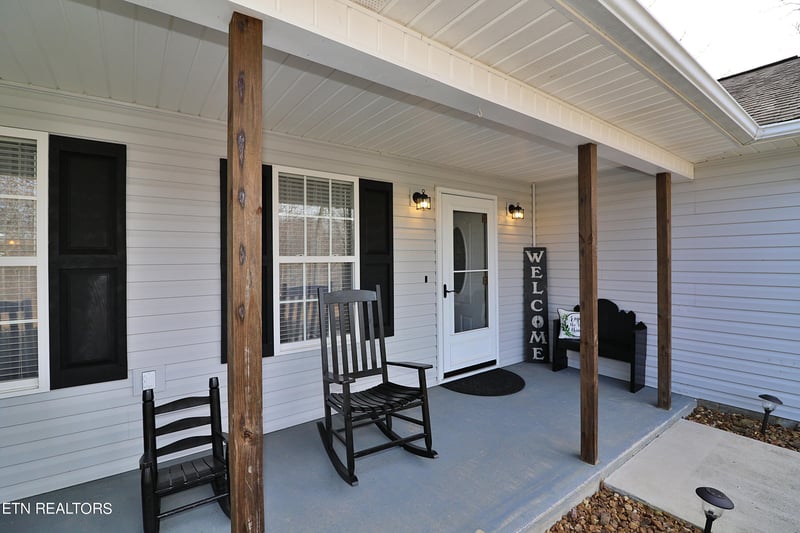 383 Chance Dr, Oneida, TN 37841