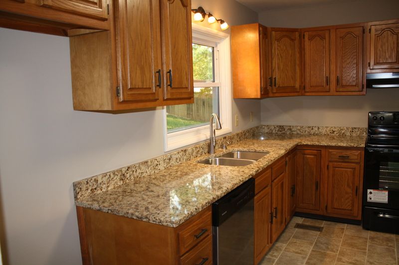 3830 Sullivan Rd, Knoxville, TN 37921