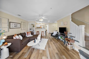 3831 Cherokee Woods Way #203, Knoxville, TN 37920
