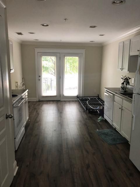 3831 Cherokee Woods Way #Apt 101, Knoxville, TN 37920