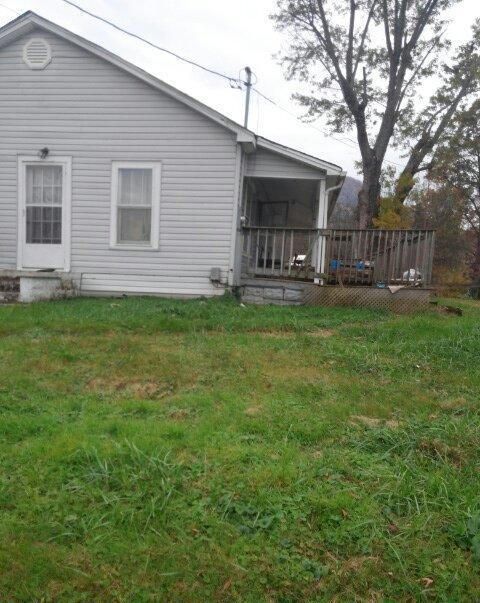 3831 Katy Hollar Rd, Sevierville, TN 37862