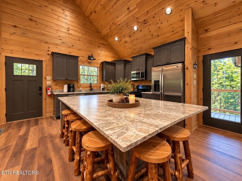 3831 Revetta Cir, Sevierville, TN 37862