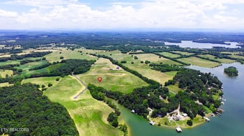3833 Gravelly Hills Rd, Louisville, TN 37777