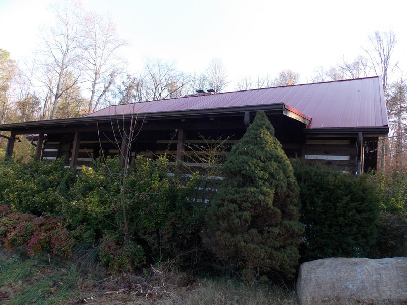 3833 Quarry Rd, Louisville, TN 37777