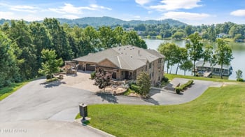 3834 Lake Pointe Dr, Kingston, TN 37763