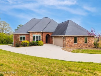 3835 Admirality Ln, Knoxville, TN 37920