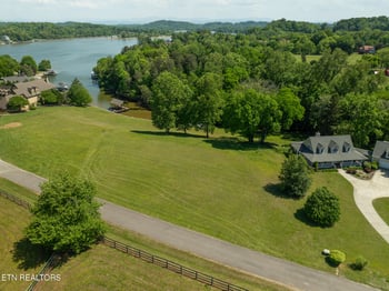 3836 Attley Dr, Louisville, TN 37777
