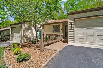 384 Lake Catherine Ct, Fairfield Glade, TN 38558