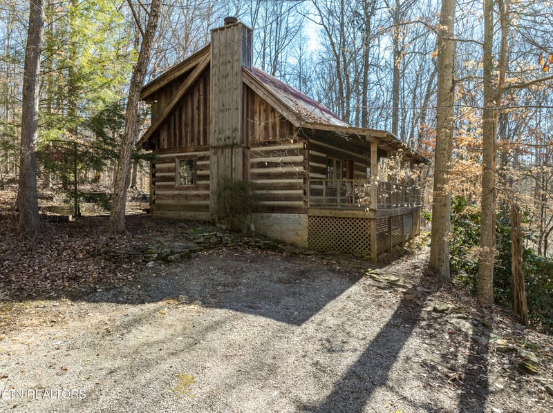3840 Hollybrook Rd, Rockford, TN 37853