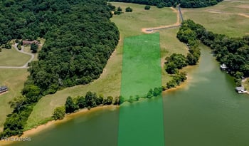 3841 Gravelly Hills Rd, Louisville, TN 37777