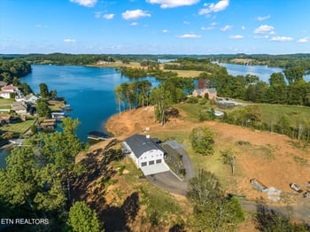 3841 Lakeside Estates Way, Louisville, TN 37777