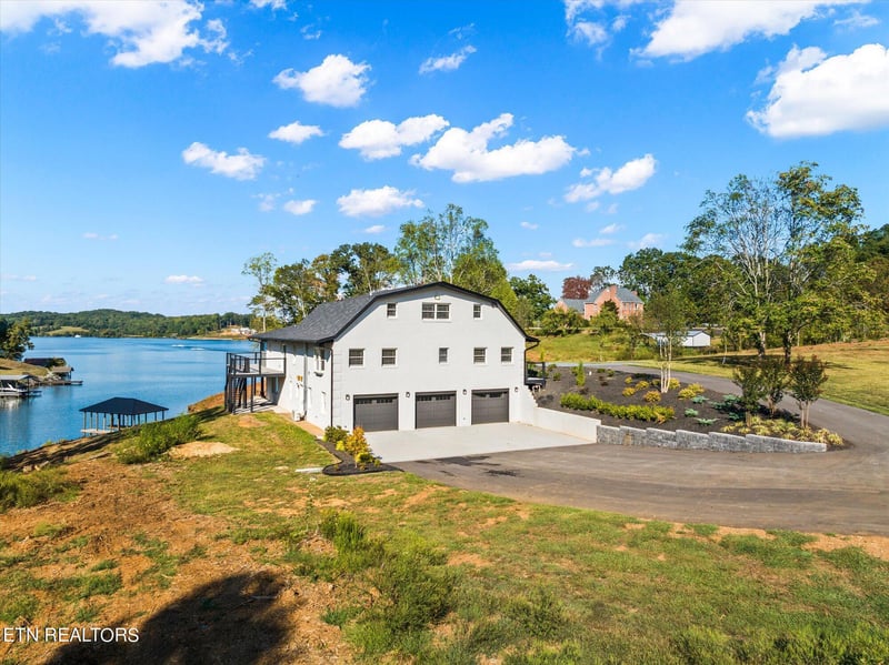 3841 Lakeside Estates Way, Louisville, TN 37777