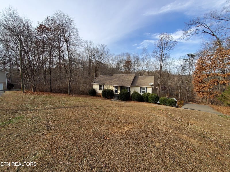 3843 Parkhurst Dr, Kodak, TN 37764