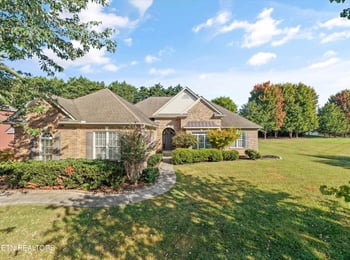 3845 Holly Berry Dr, Knoxville, TN 37938