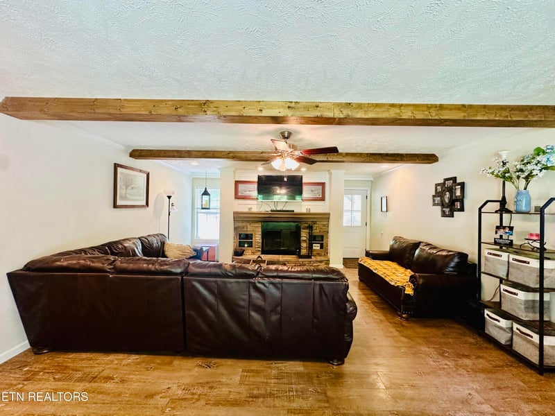 3846 Knight Hollow Rd, Sevierville, TN 37876
