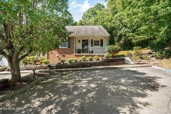 3847 Tambark Dr, Knoxville, TN 37917