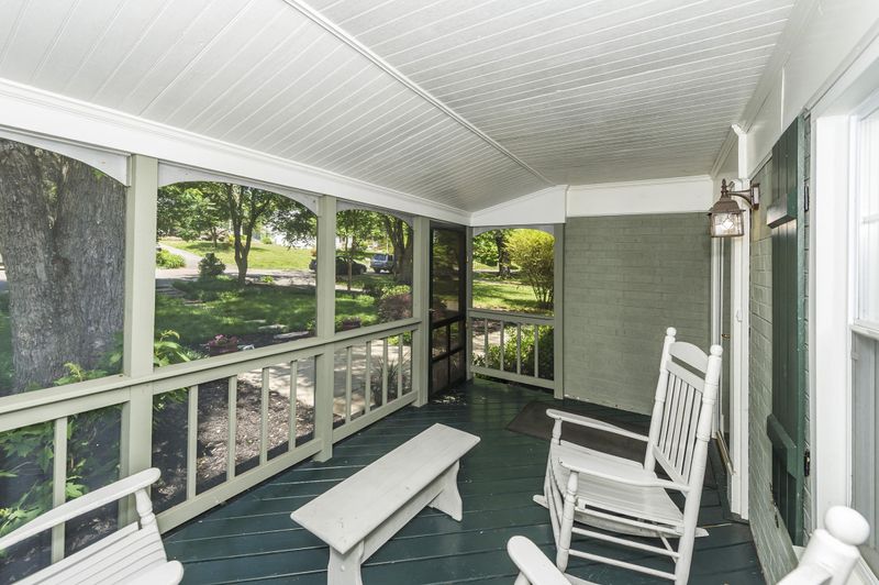 3848 SW Sequoyah Ave, Knoxville, TN 37919