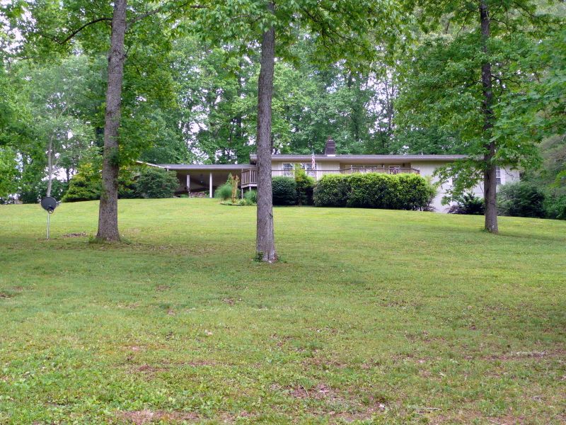38499 Highway 72 N, Loudon, TN 37774