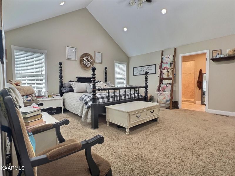 385 Eli Ln, Oneida, TN 37841