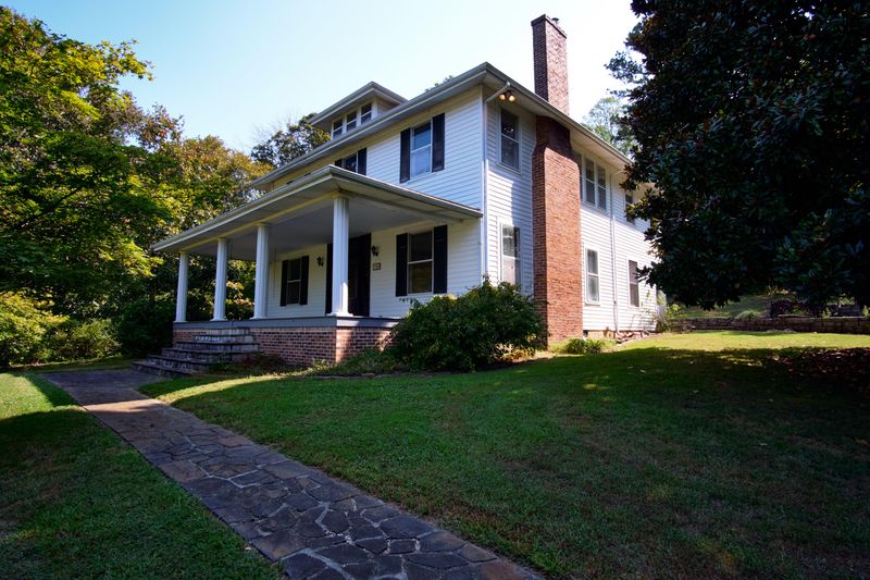 385 Emory River Rd, Harriman, TN 37748