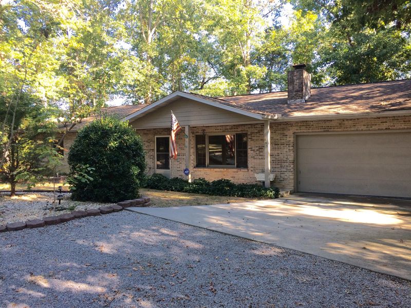 385 Enchanted Forest Ln, Sevierville, TN 37876