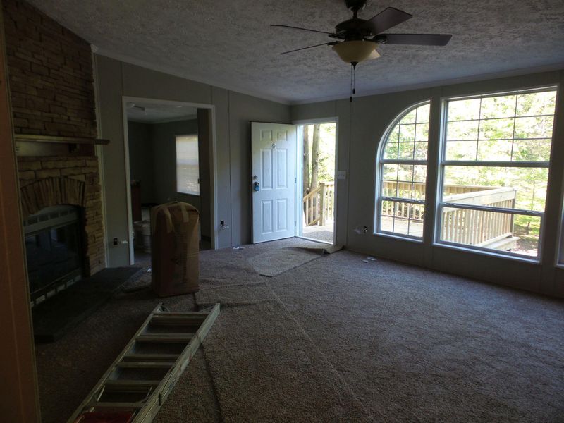 3850 Henry Town Rd, Sevierville, TN 37876