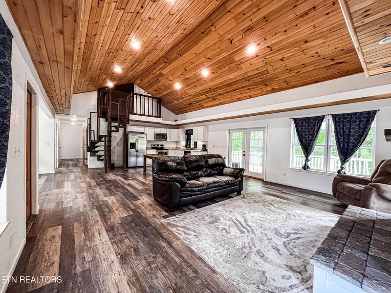 3851 Katelyns Ln, Sevierville, TN 37876