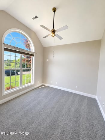 3855 Elizabeth Downs Ln, Knoxville, TN 37931