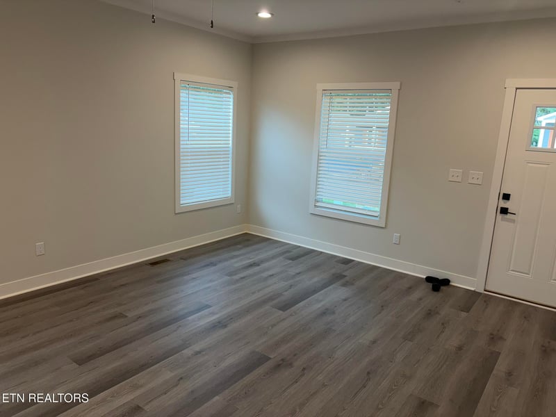 3856 Crimson Clover Ln, Knoxville, TN 37924