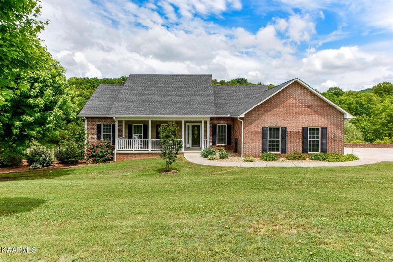 3857 Valentine Rd, Maryville, TN 37804