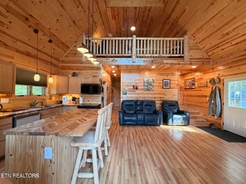 386 Higby Pvt Rd, Robbins, TN 37852