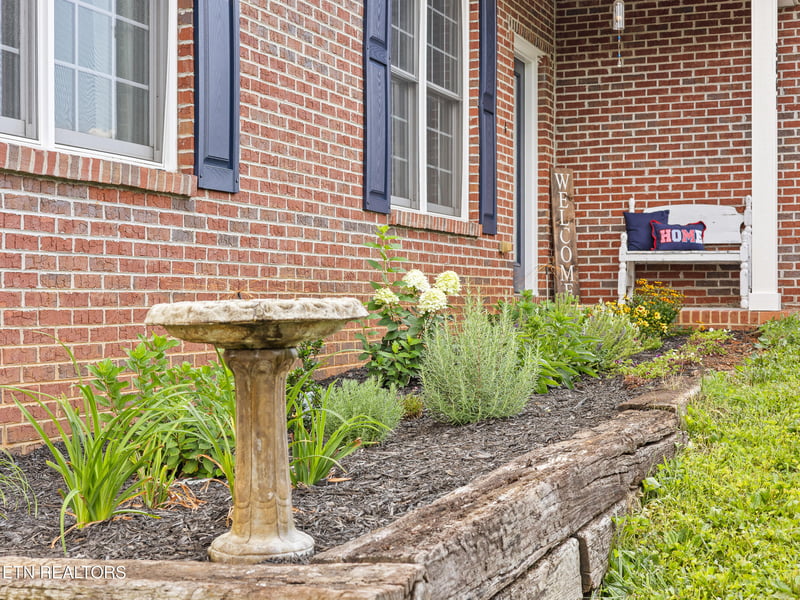 3861 Valentine Rd, Maryville, TN 37804