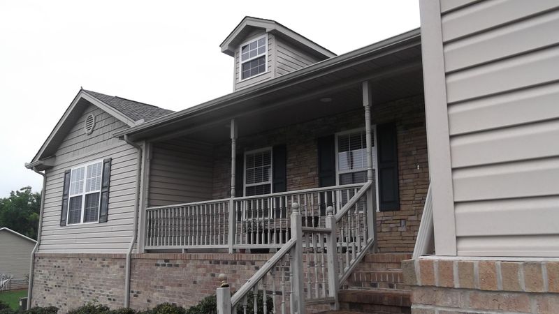 3863 Settlers Tr, Kodak, TN 37764