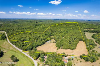 3865 Ballplay Rd, Tellico Plains, TN 37385
