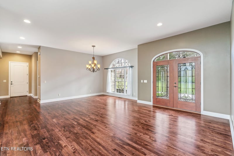 3865 Marina View Ln, Knoxville, TN 37920