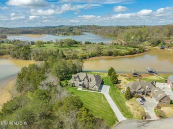3865 Marina View Ln, Knoxville, TN 37920
