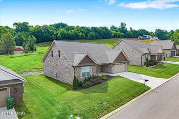 3866 Doral Dr, Maryville, TN 37801