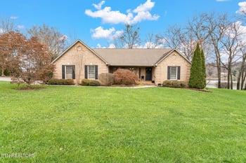 3867 Attley Dr, Louisville, TN 37777