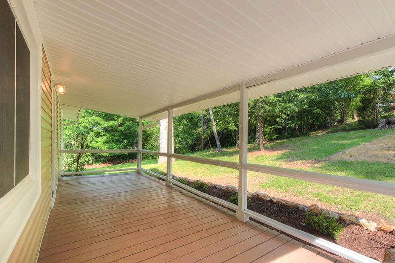 387 Oak Leaf St #-, Kingston, TN 37763