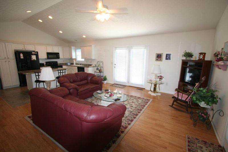 3872 Settlers Tr, Kodak, TN 37764