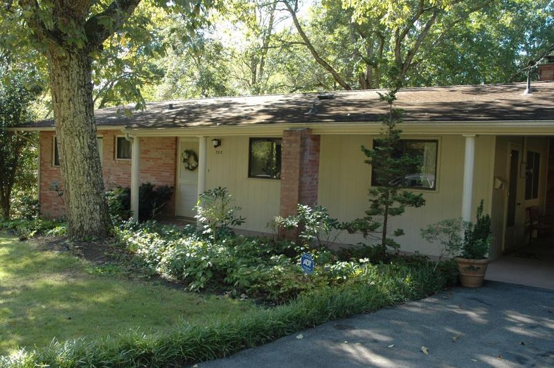 388 East Dr, Oak Ridge, TN 37830