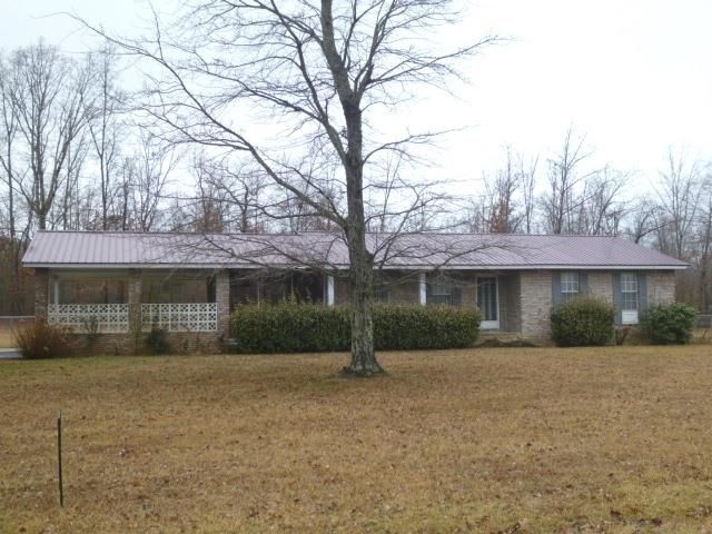 388 Valley Ln, Crossville, TN 38555