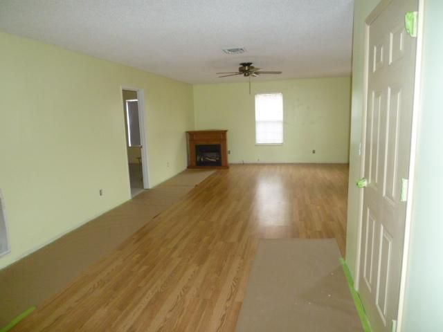 388 Valley Ln, Crossville, TN 38555