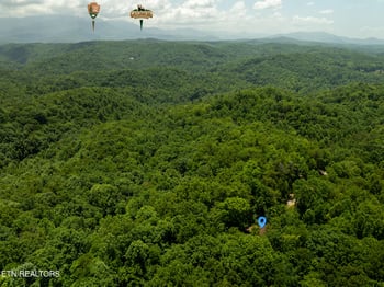 3884 Locust Ridge Rd, Sevierville, TN 37876