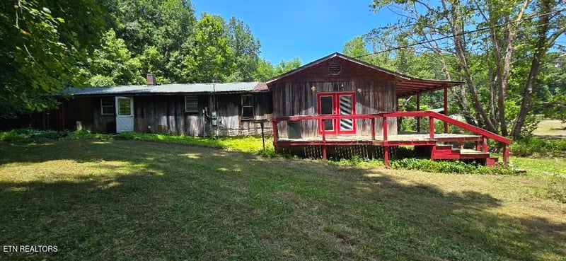 3894 Buffalo Rd, Oneida, TN 37841