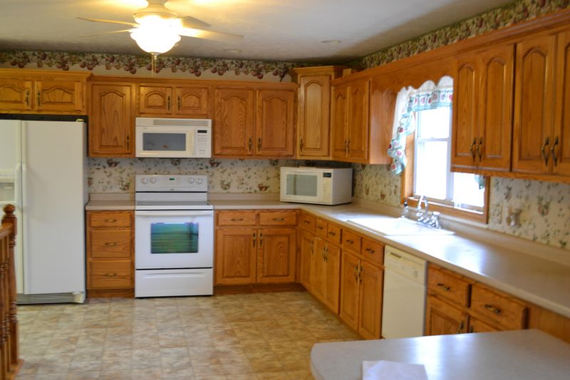 3896 Cumberland Lakes Dr, Monterey, TN 38574